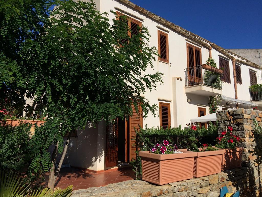 Villa Giuliana San Vito Lo Capo Bilik gambar